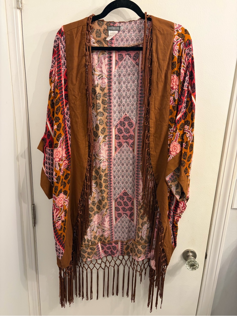 EARTHBOUND Brown & Pink Fringe Kimono Jacket